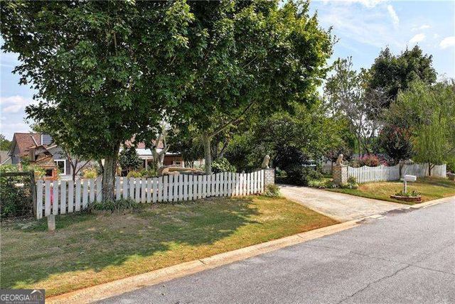 1702 JOHNSTON Trail NW, Kennesaw, GA 30152