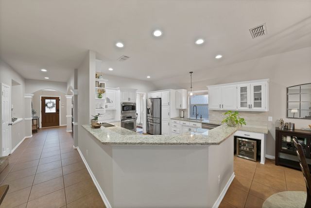 1068 Rosewood Drive, Grapevine, TX 76051