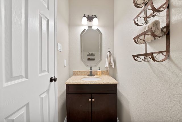 1068 Rosewood Drive, Grapevine, TX 76051