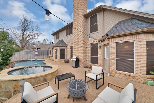 1068 Rosewood Drive, Grapevine, TX 76051