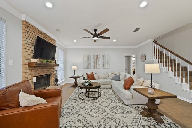 1068 Rosewood Drive, Grapevine, TX 76051