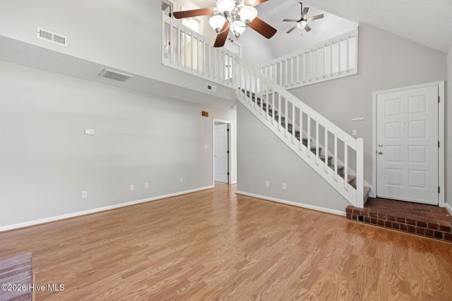 2117 Canyon Drive, Winterville, NC 28590