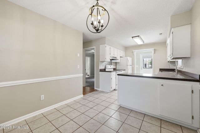 2117 Canyon Drive, Winterville, NC 28590
