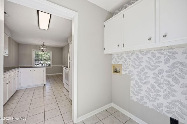 2117 Canyon Drive, Winterville, NC 28590