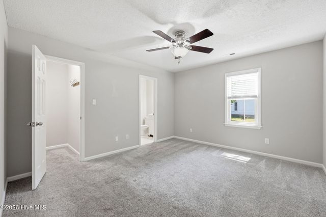 2117 Canyon Drive, Winterville, NC 28590