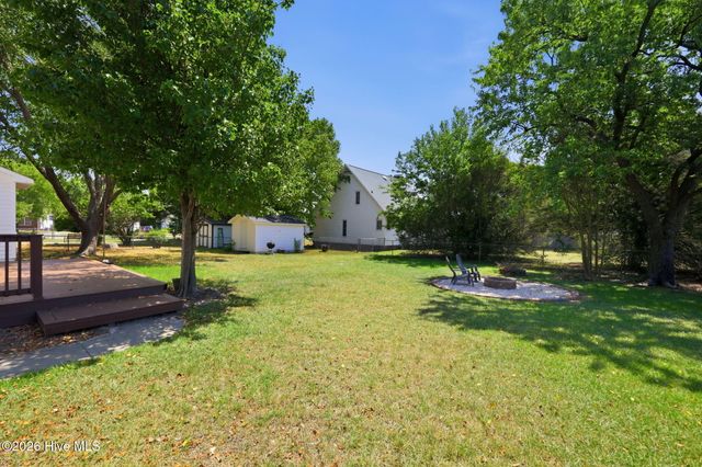 2117 Canyon Drive, Winterville, NC 28590