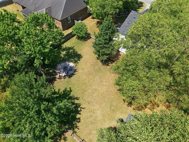 2117 Canyon Drive, Winterville, NC 28590