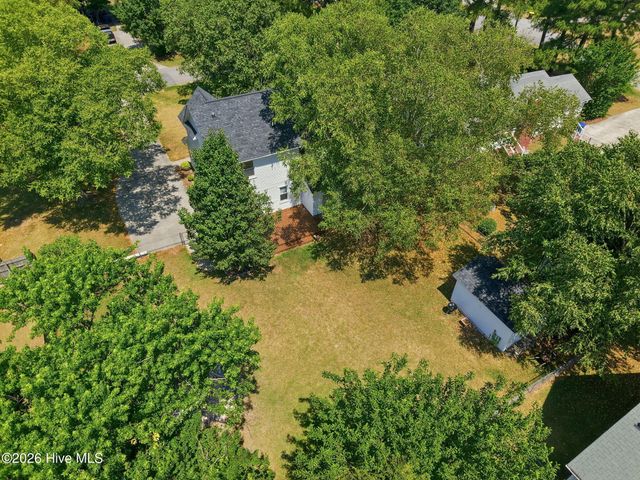2117 Canyon Drive, Winterville, NC 28590