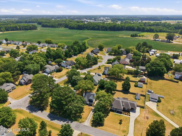 2117 Canyon Drive, Winterville, NC 28590