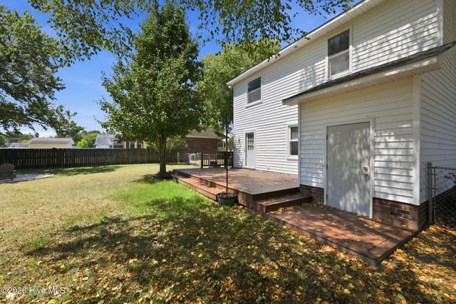 2117 Canyon Drive, Winterville, NC 28590