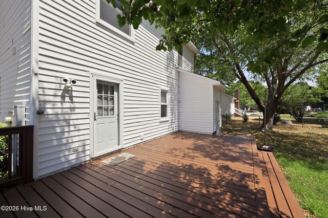 2117 Canyon Drive, Winterville, NC 28590