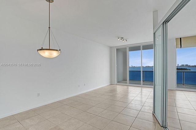 725 NE 22nd Street 8B, Miami, FL 33137