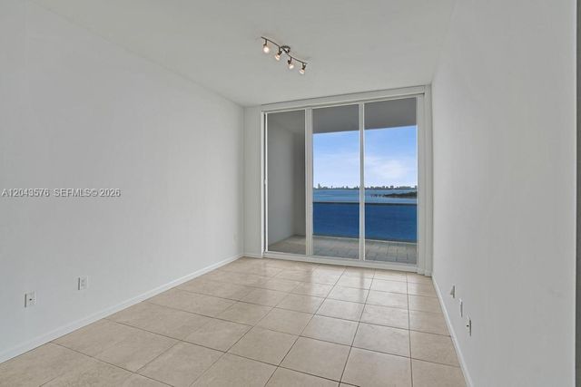 725 NE 22nd Street 8B, Miami, FL 33137