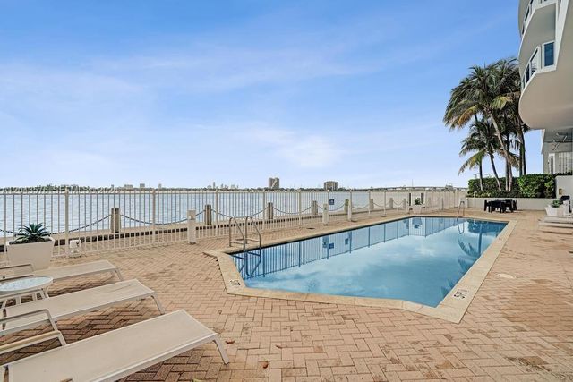 725 NE 22nd Street 8B, Miami, FL 33137