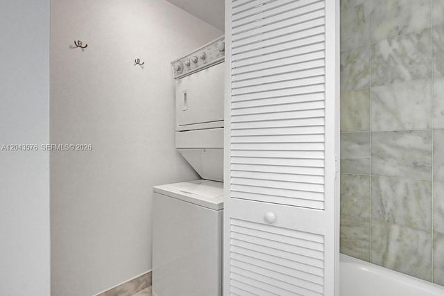 725 NE 22nd Street 8B, Miami, FL 33137