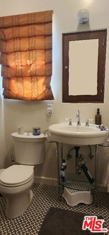 440 Spencer Street, Glendale, CA 91202