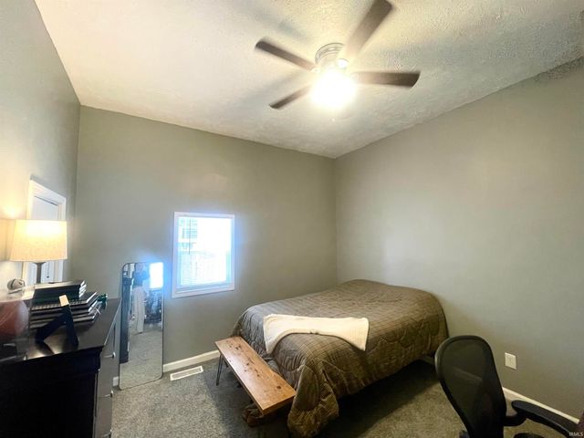 1720 S Hoyt Avenue, Muncie, IN 47302