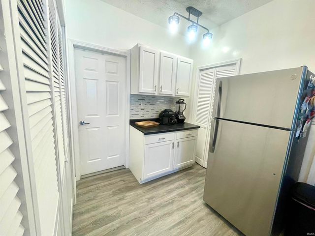 1720 S Hoyt Avenue, Muncie, IN 47302