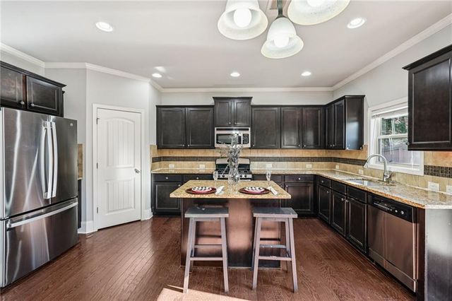 5275 Middleton NW Place, Acworth, GA 30101