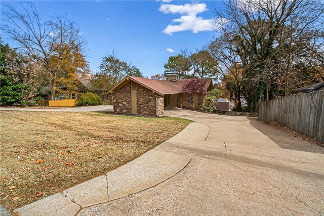 426 N Oliver Avenue, Fayetteville, AR 72701