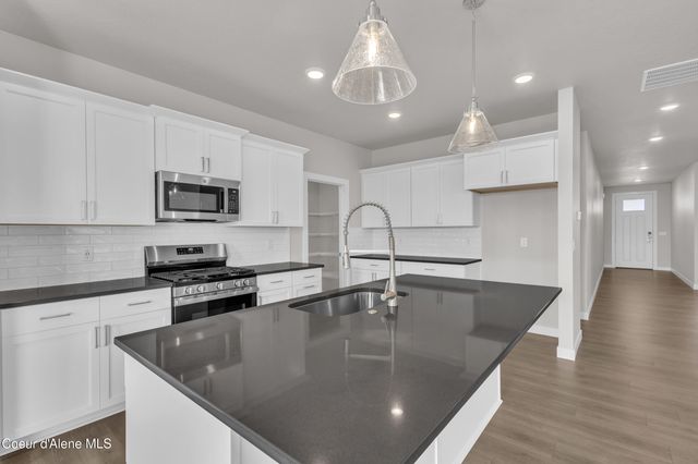 6908 N Coeur Terre BLVD, Coeur D'alene, ID 83815