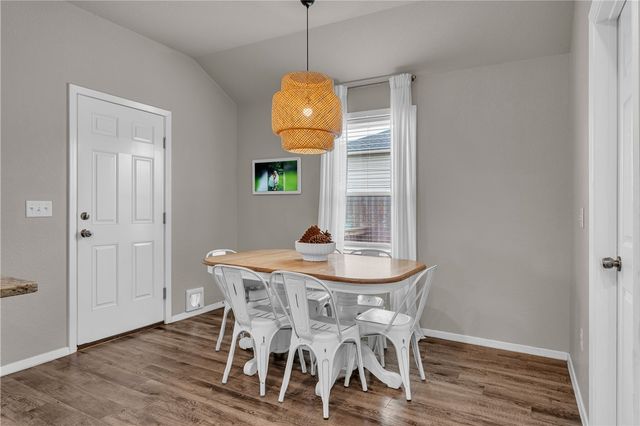 503 W Fitchberg Street, Siloam Springs, AR 72761