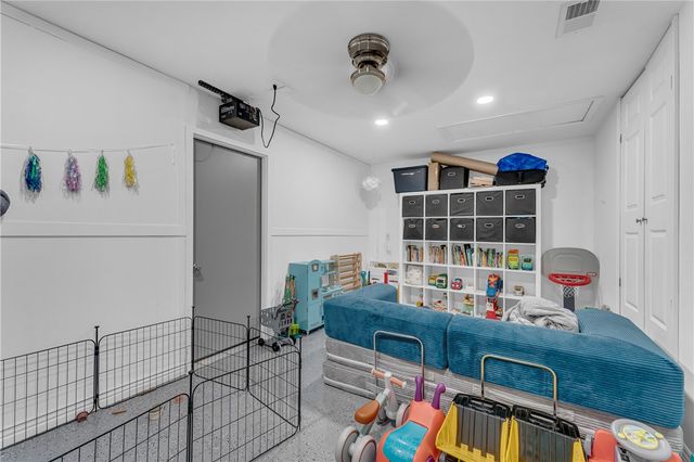 503 W Fitchberg Street, Siloam Springs, AR 72761