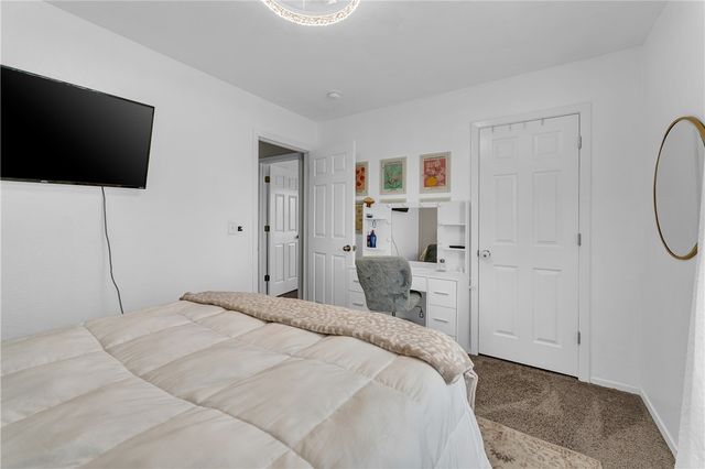 503 W Fitchberg Street, Siloam Springs, AR 72761