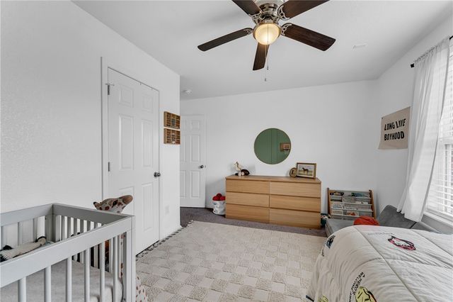 503 W Fitchberg Street, Siloam Springs, AR 72761