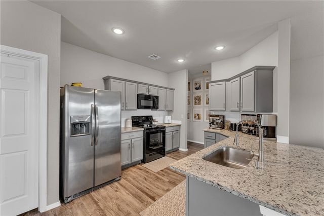 503 W Fitchberg Street, Siloam Springs, AR 72761