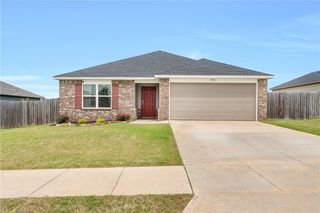 503 W Fitchberg Street, Siloam Springs, AR 72761