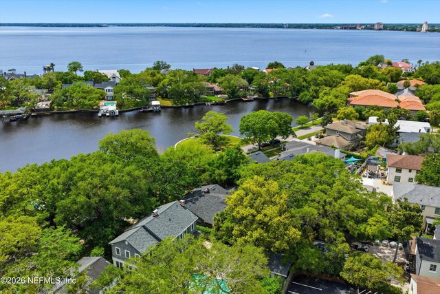 1905 LARGO Road, Jacksonville, FL 32207