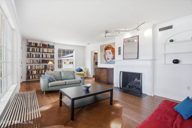 1905 LARGO Road, Jacksonville, FL 32207