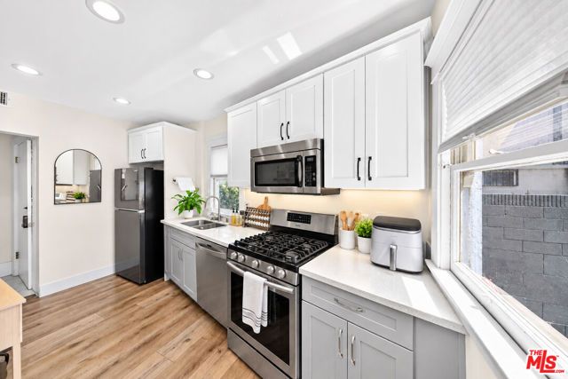 1610 W 36th Place, Los Angeles, CA 90018
