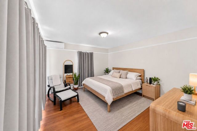 1610 W 36th Place, Los Angeles, CA 90018
