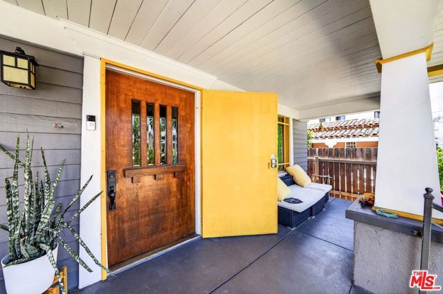 1610 W 36th Place, Los Angeles, CA 90018