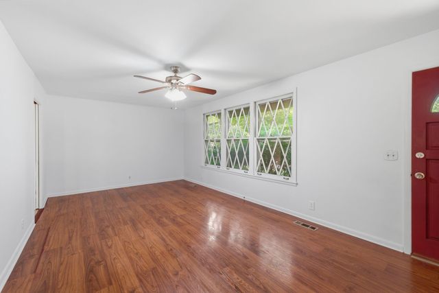 4912 Olivia Dr, Antioch, TN 37013