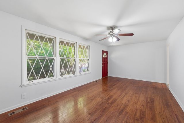 4912 Olivia Dr, Antioch, TN 37013