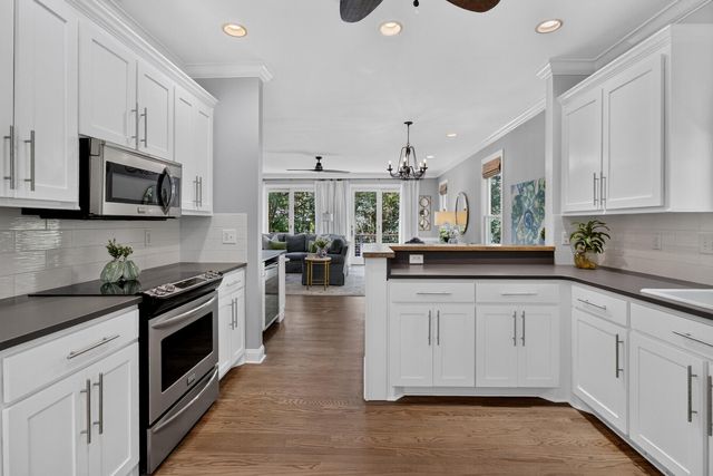 5189 Stablegate Lane, Hollywood, SC 29449