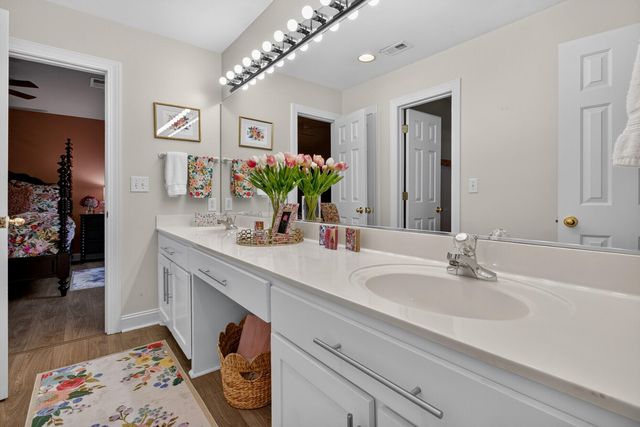 5189 Stablegate Lane, Hollywood, SC 29449