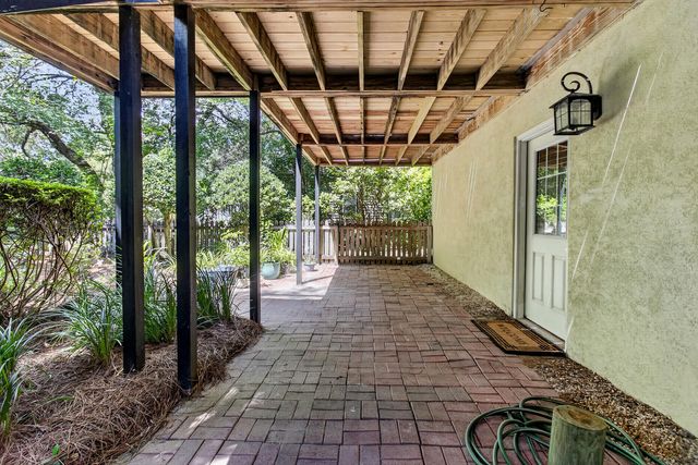 5189 Stablegate Lane, Hollywood, SC 29449