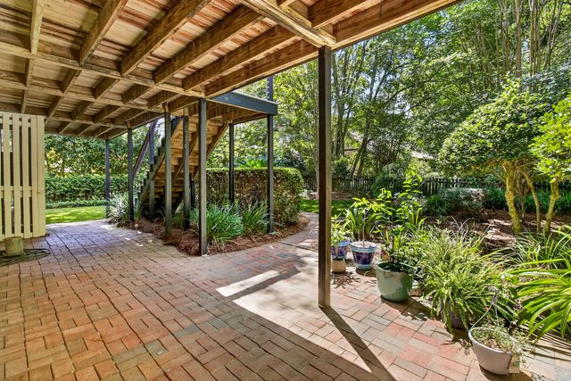 5189 Stablegate Lane, Hollywood, SC 29449