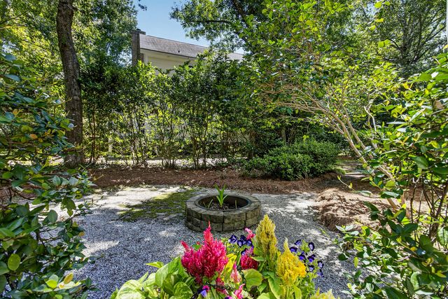 5189 Stablegate Lane, Hollywood, SC 29449