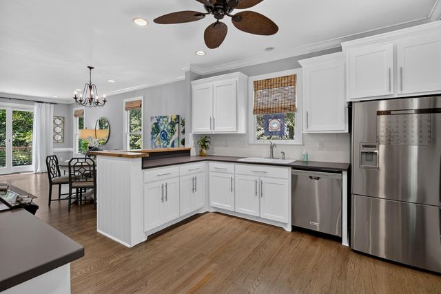 5189 Stablegate Lane, Hollywood, SC 29449