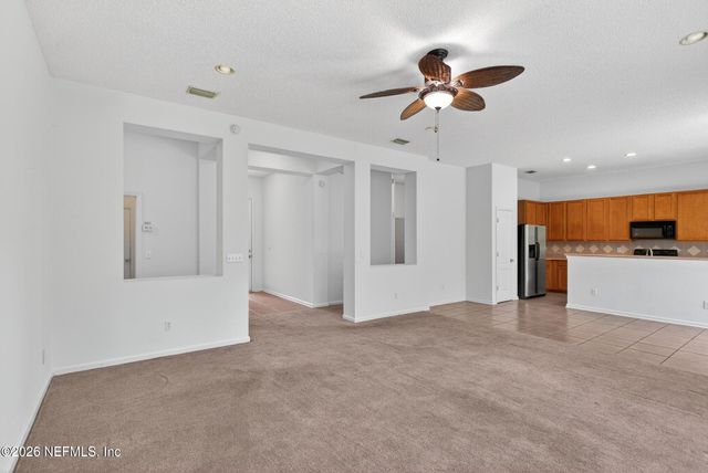 872 COLLINSWOOD Drive W, Jacksonville, FL 32225