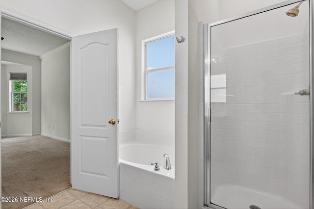872 COLLINSWOOD Drive W, Jacksonville, FL 32225