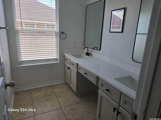 21335 La Pena, San Antonio, TX 78258