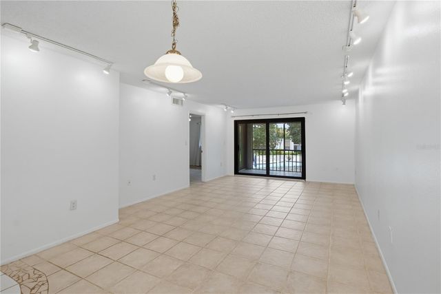 2448 CLUBHOUSE DRIVE 202, Sarasota, FL 34232