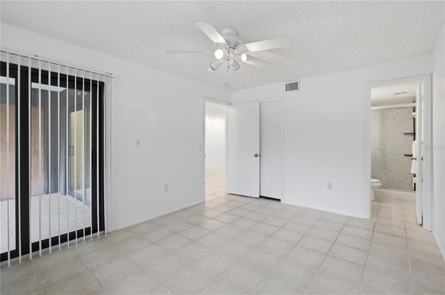 2448 CLUBHOUSE DRIVE 202, Sarasota, FL 34232