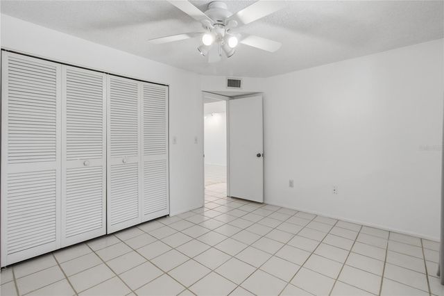 2448 CLUBHOUSE DRIVE 202, Sarasota, FL 34232